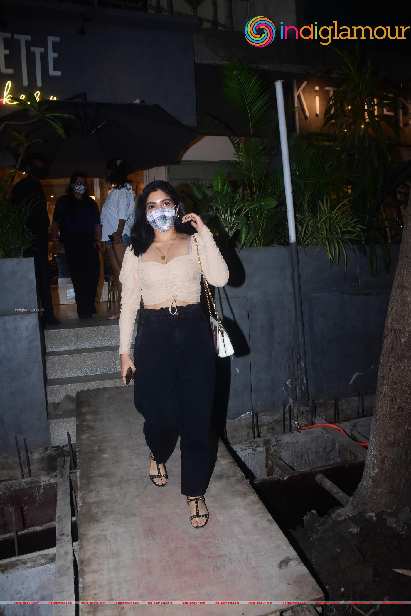 Kritika Kamra and Bhumi Pendekar Event hd photo