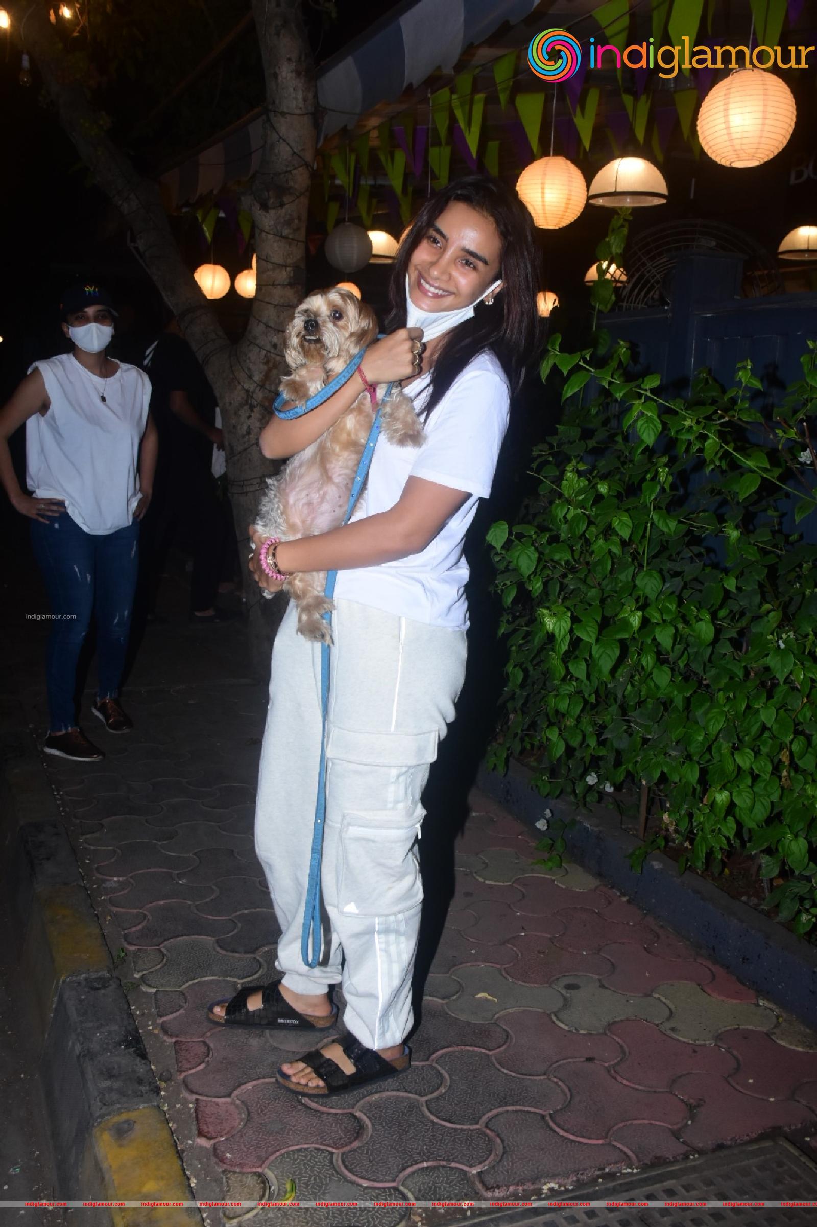 Patralekha With Her Pet Event hd photo
