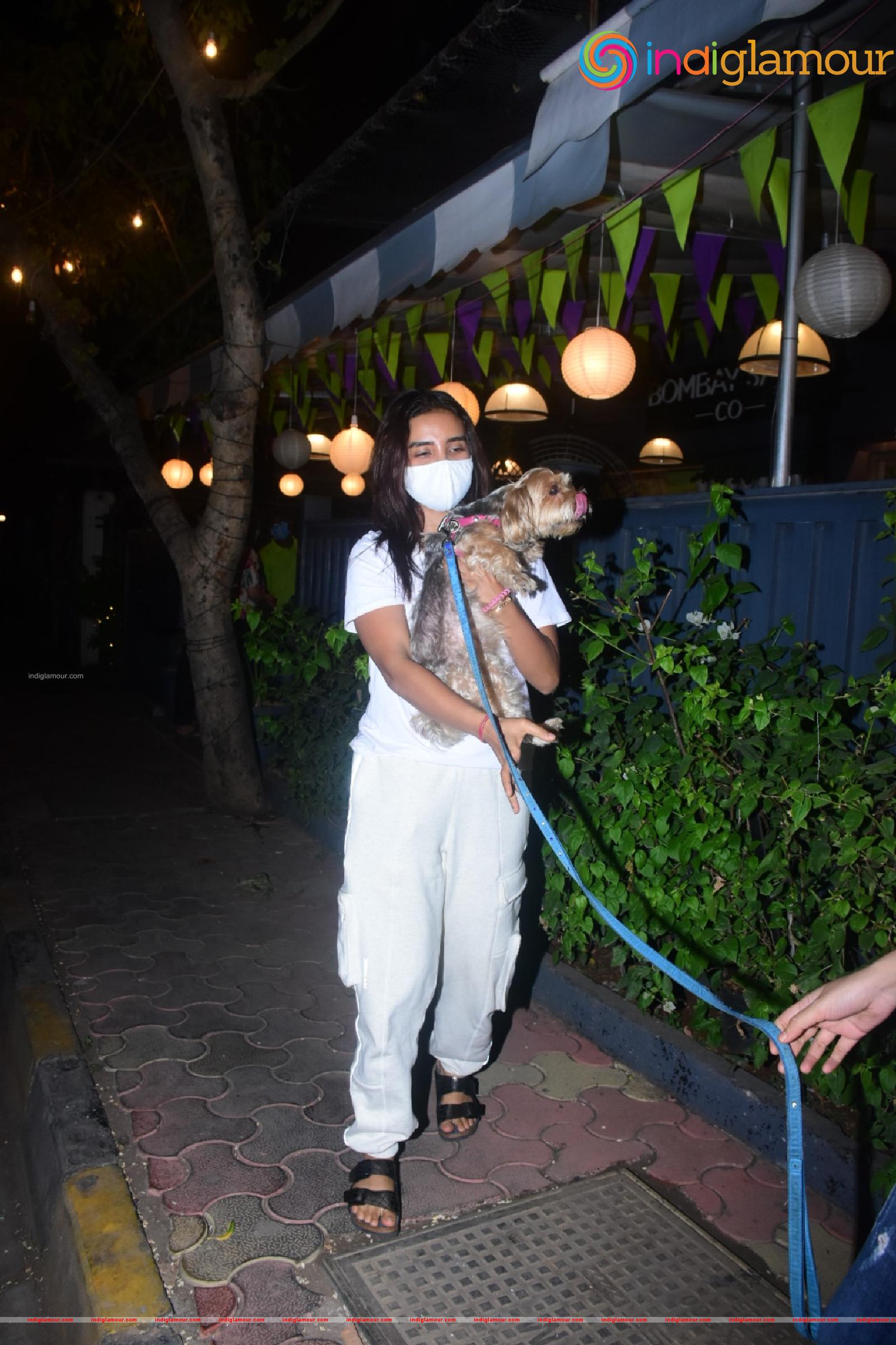 Patralekha With Her Pet Event hd photo