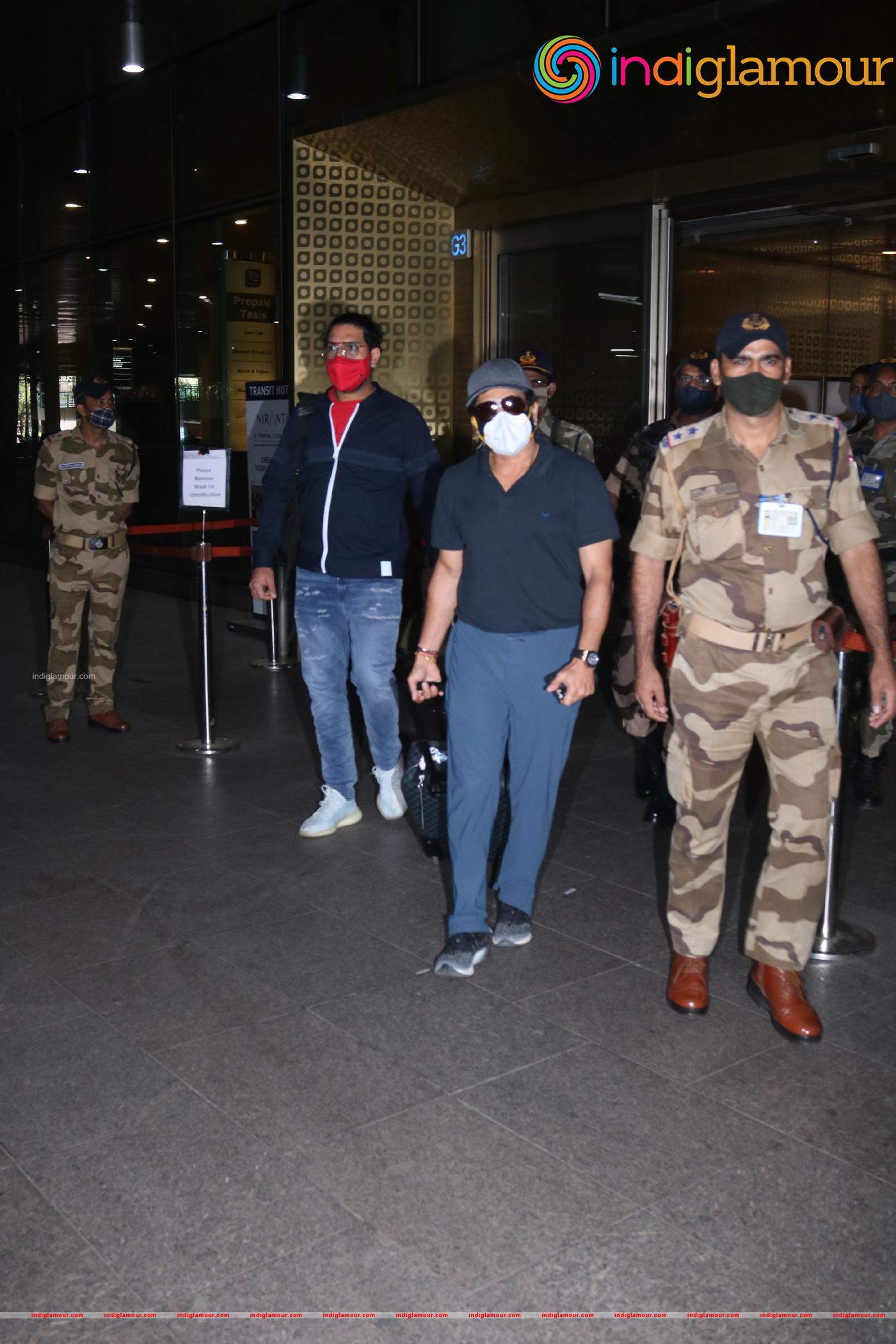 Sachin Tendulkar and Yuvraj Singh Event hd photo