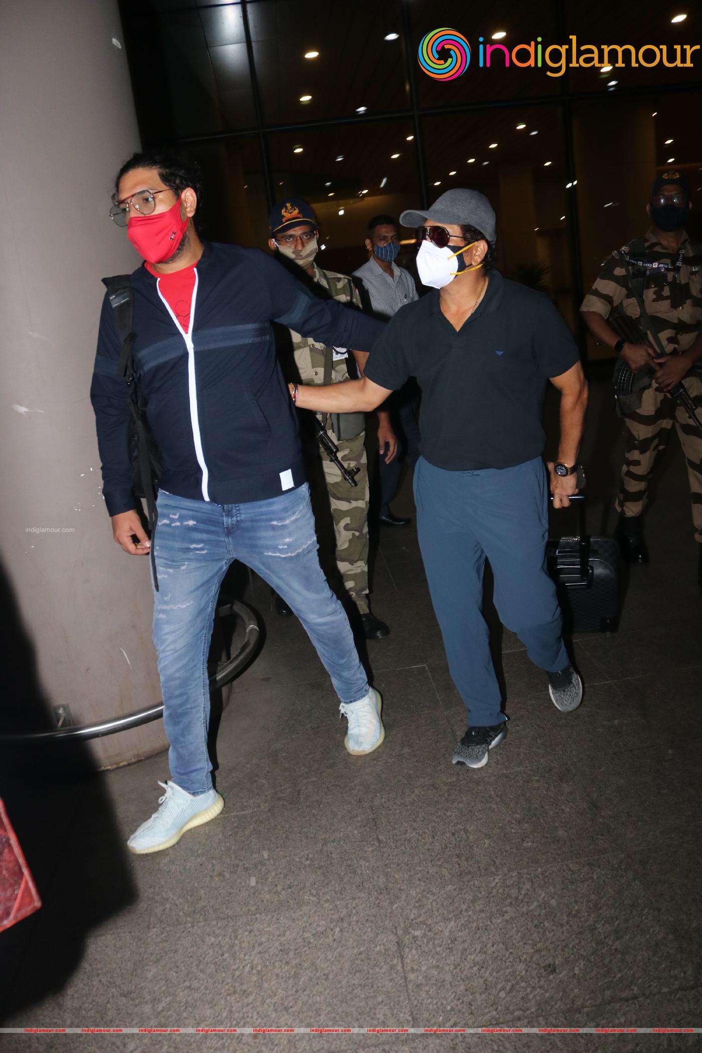 Sachin Tendulkar and Yuvraj Singh Event hd photo