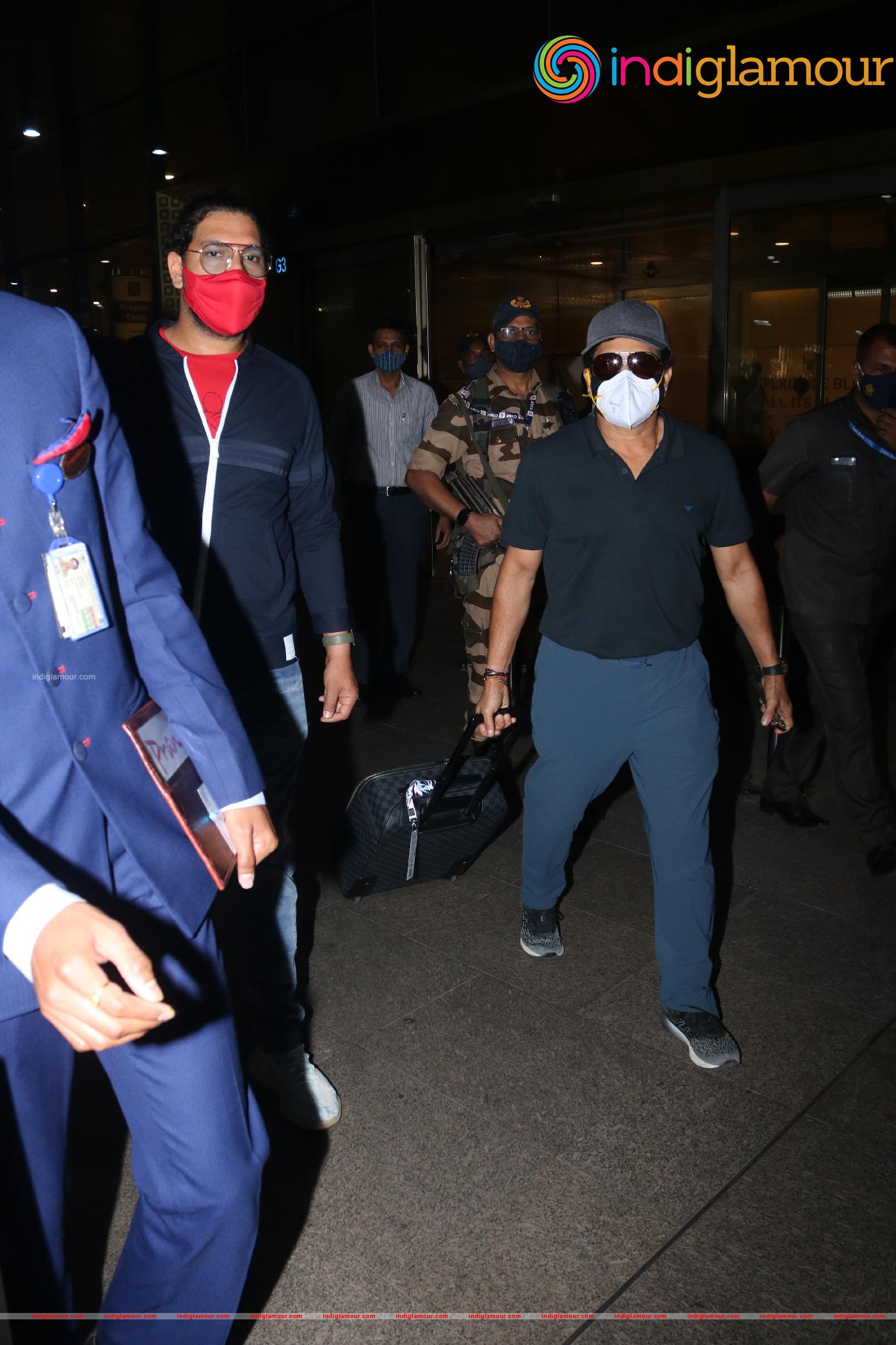 Sachin Tendulkar and Yuvraj Singh Event hd photo