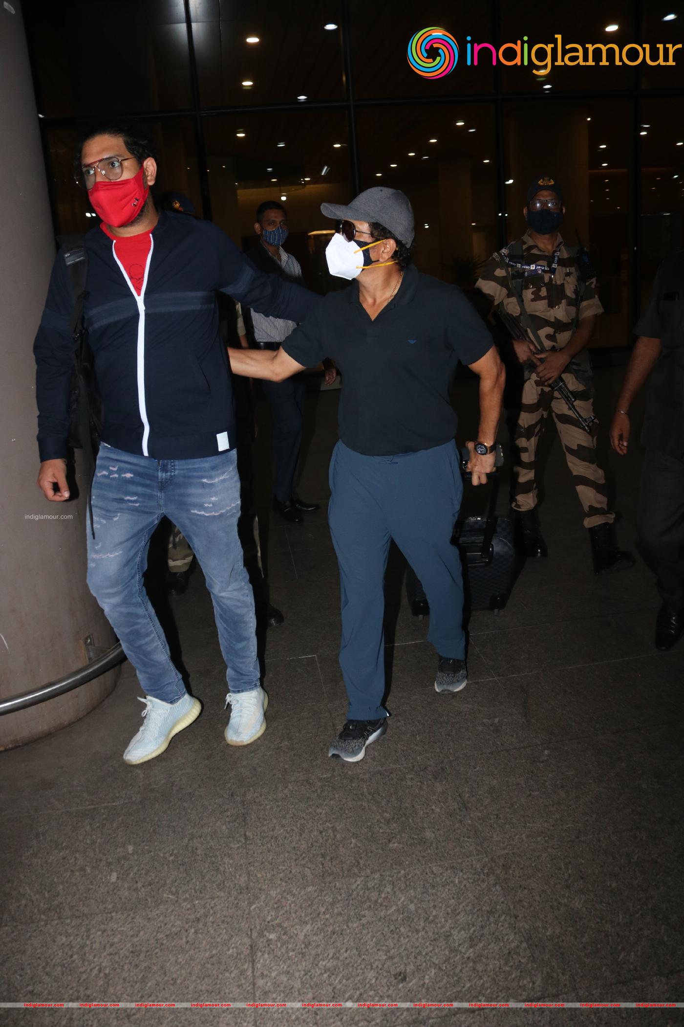 Sachin Tendulkar and Yuvraj Singh Event hd photo
