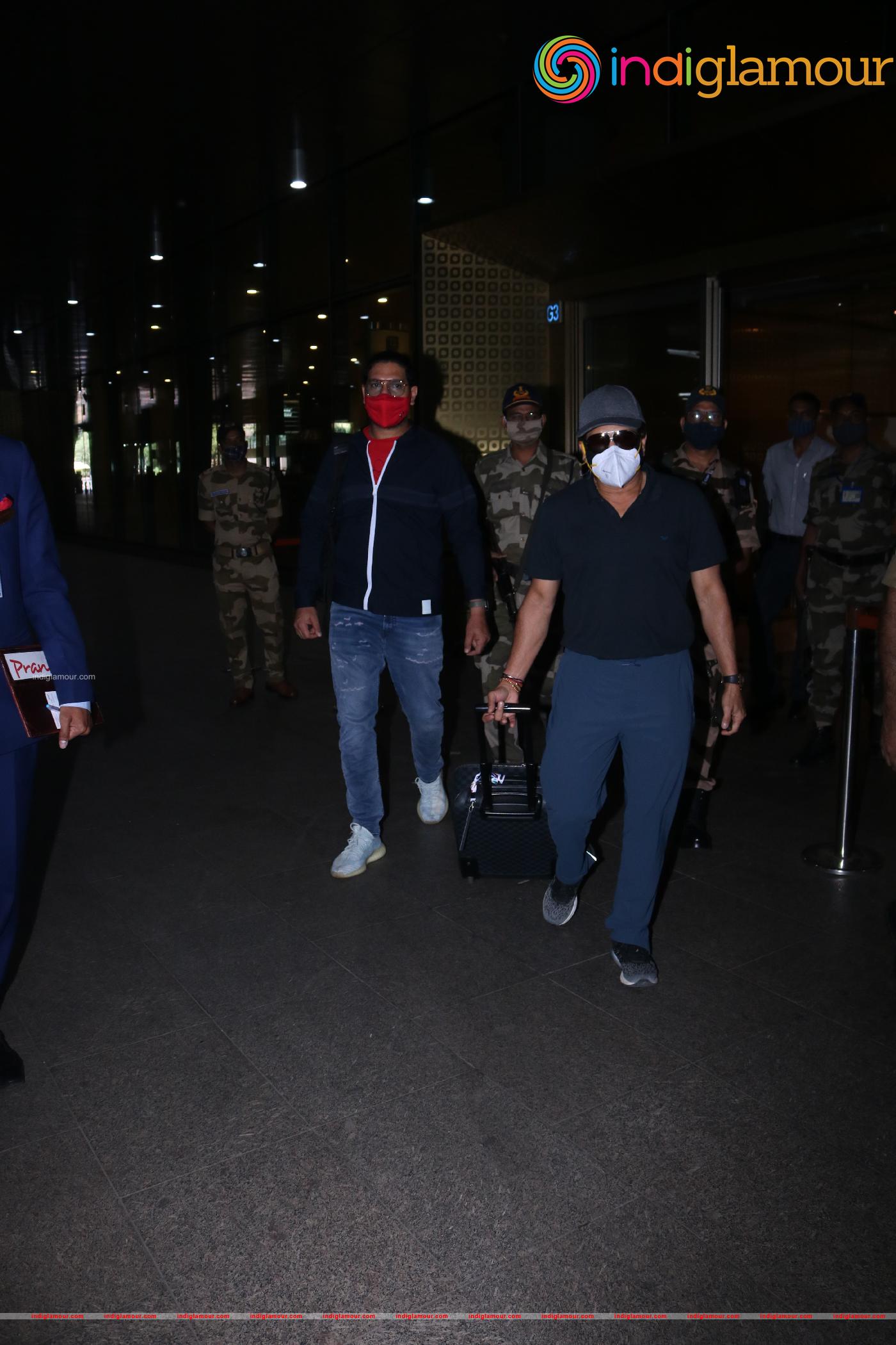 Sachin Tendulkar and Yuvraj Singh Event hd photo