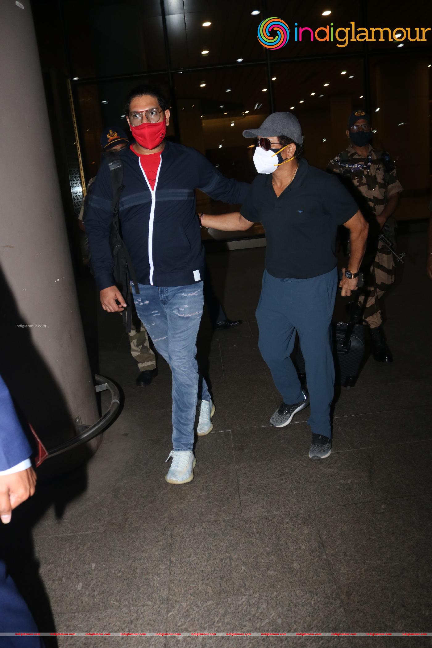 Sachin Tendulkar and Yuvraj Singh Event hd photo