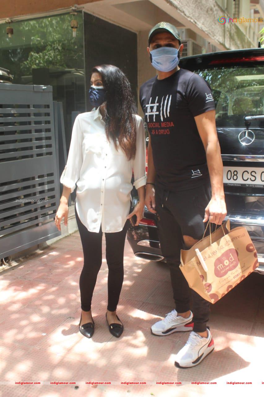 Harbhajan Singh and Geeta Basra Event hd photo