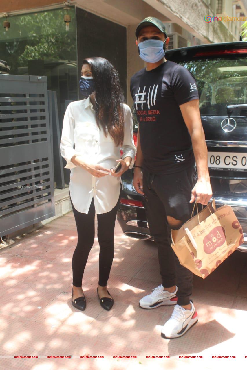 Harbhajan Singh and Geeta Basra Event hd photo