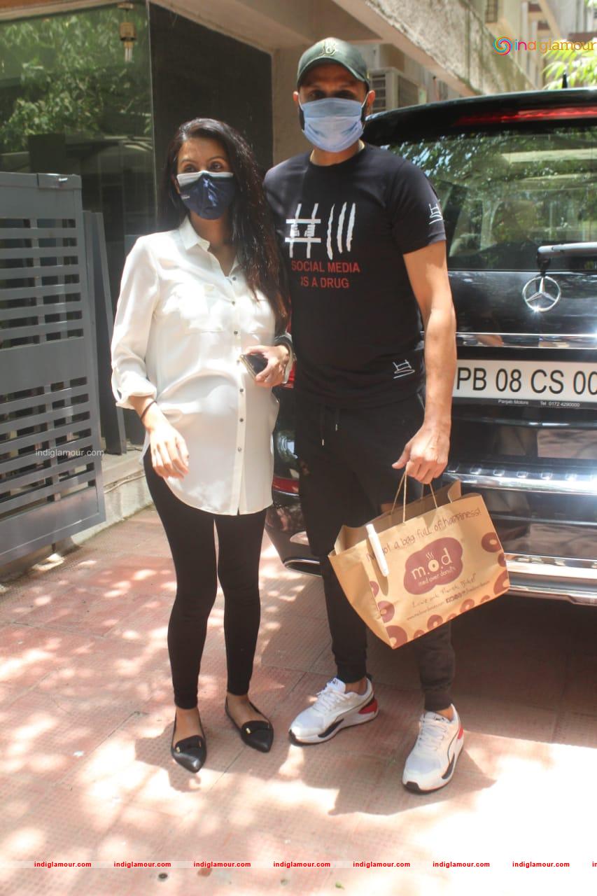 Harbhajan Singh and Geeta Basra Event hd photo