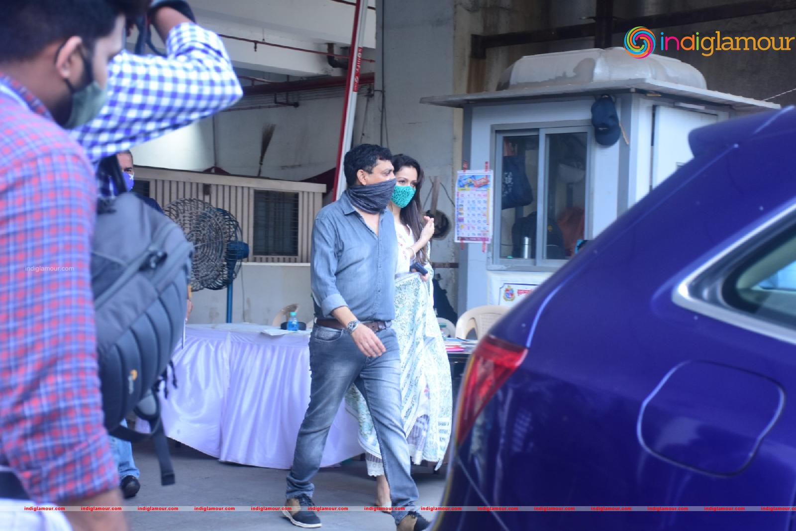 Salman Khan and Sohail Khan Took 2nd Dose Of Covid 19 Vaccine In Dadar Event hd photo