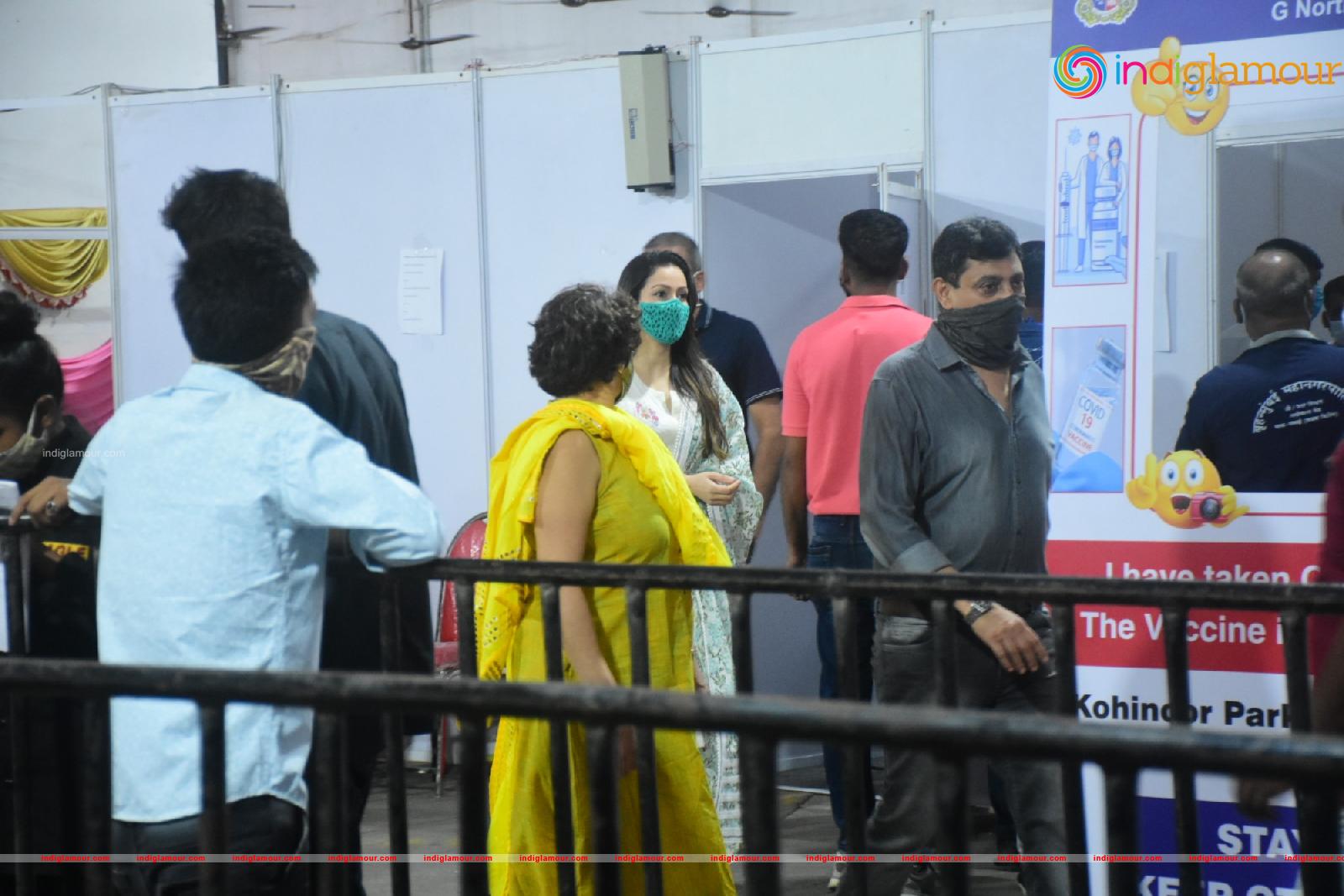 Salman Khan and Sohail Khan Took 2nd Dose Of Covid 19 Vaccine In Dadar Event hd photo