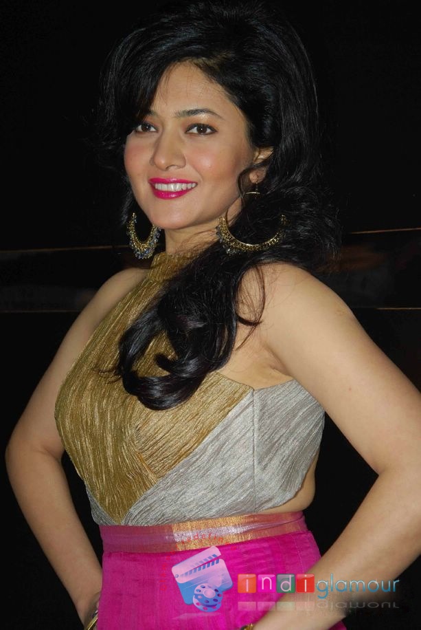 Shikha Puri Actress hd photo
