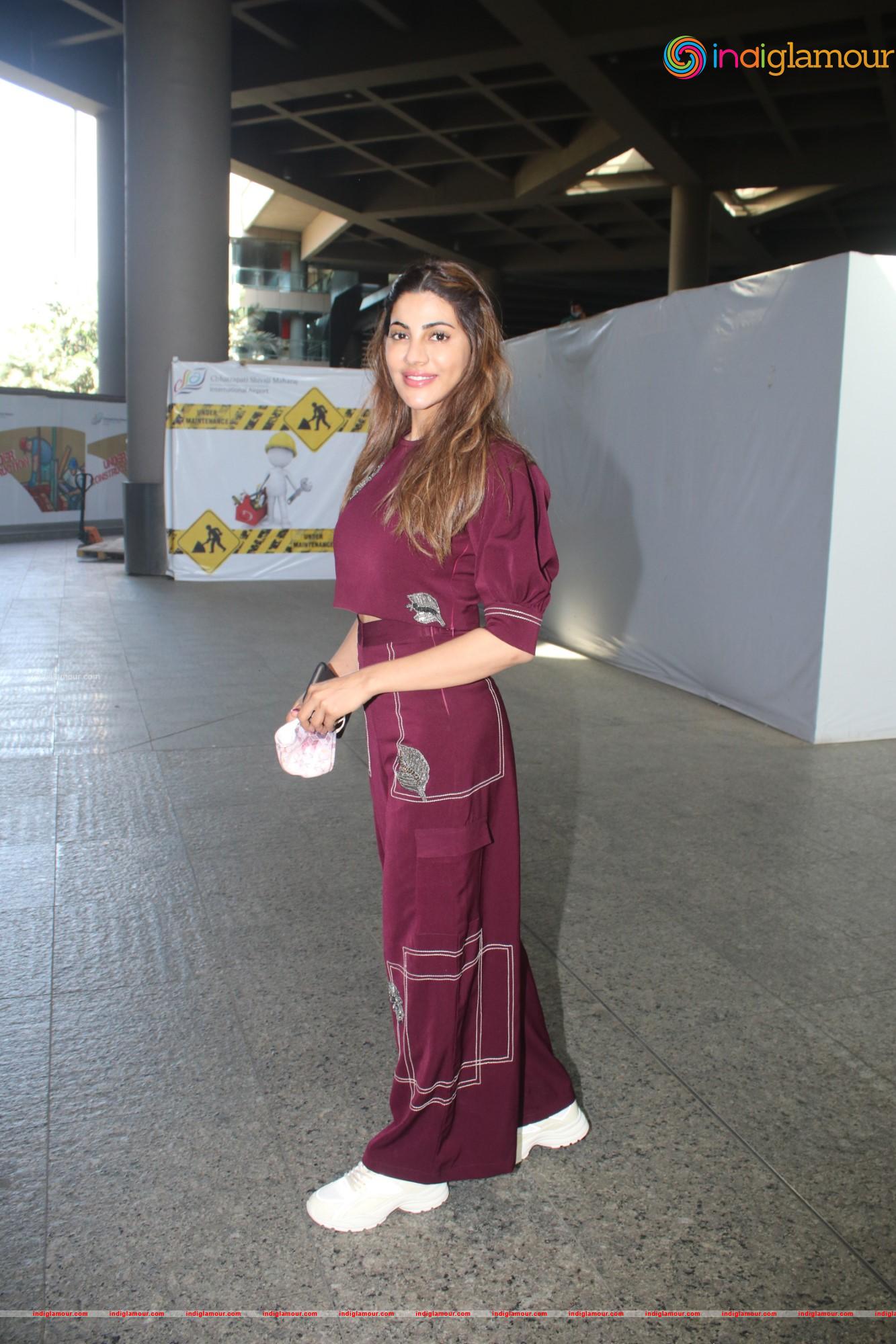 Nikki Tamboli Actress hd photo
