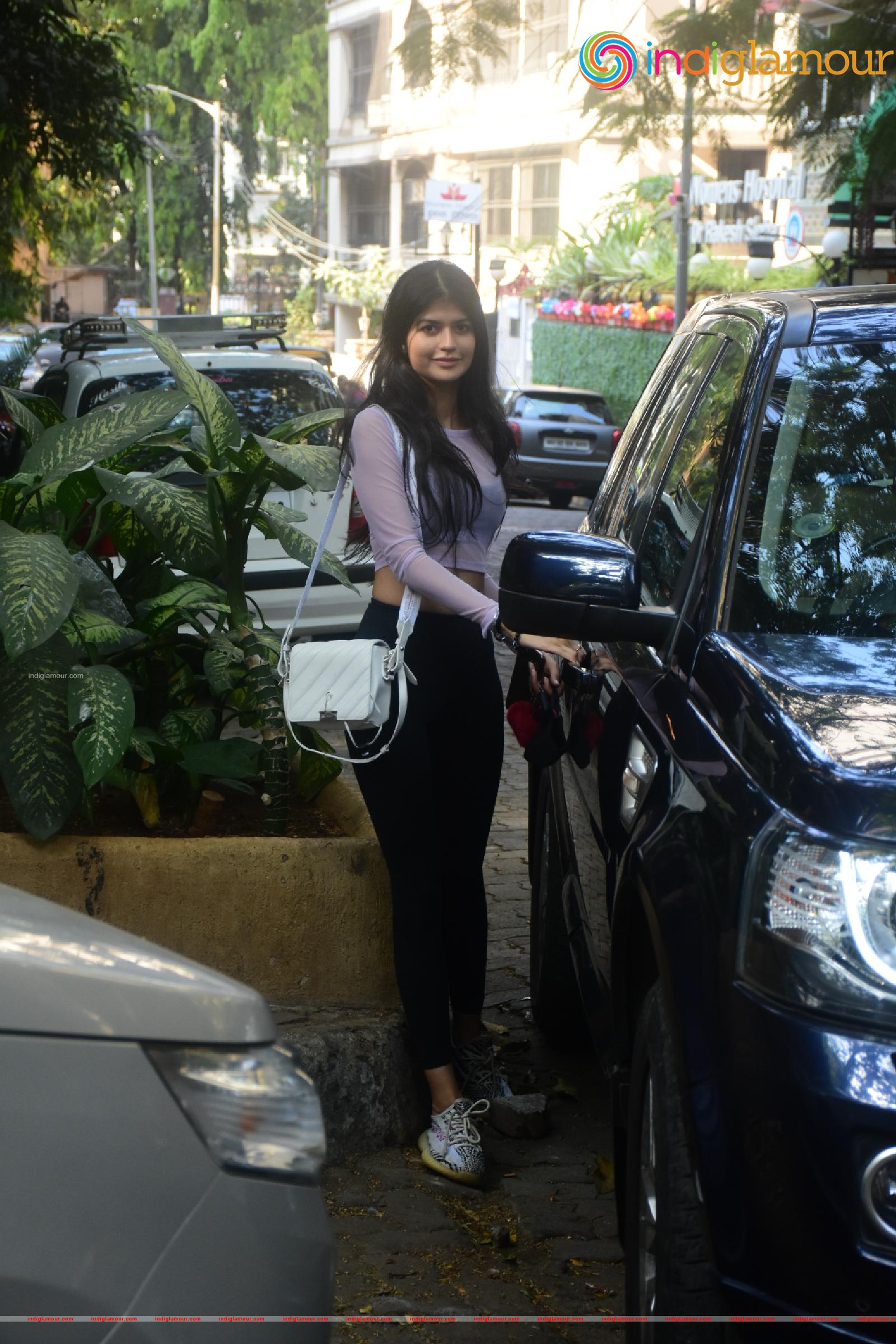 Anjini Dhawan Actress hd photo