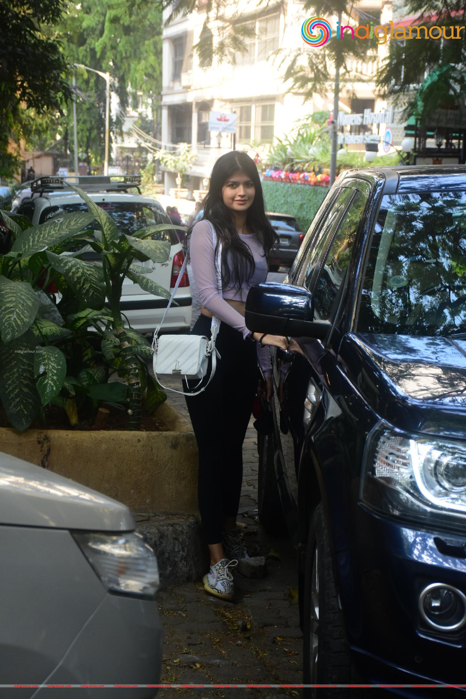 Anjini Dhawan Actress hd photo