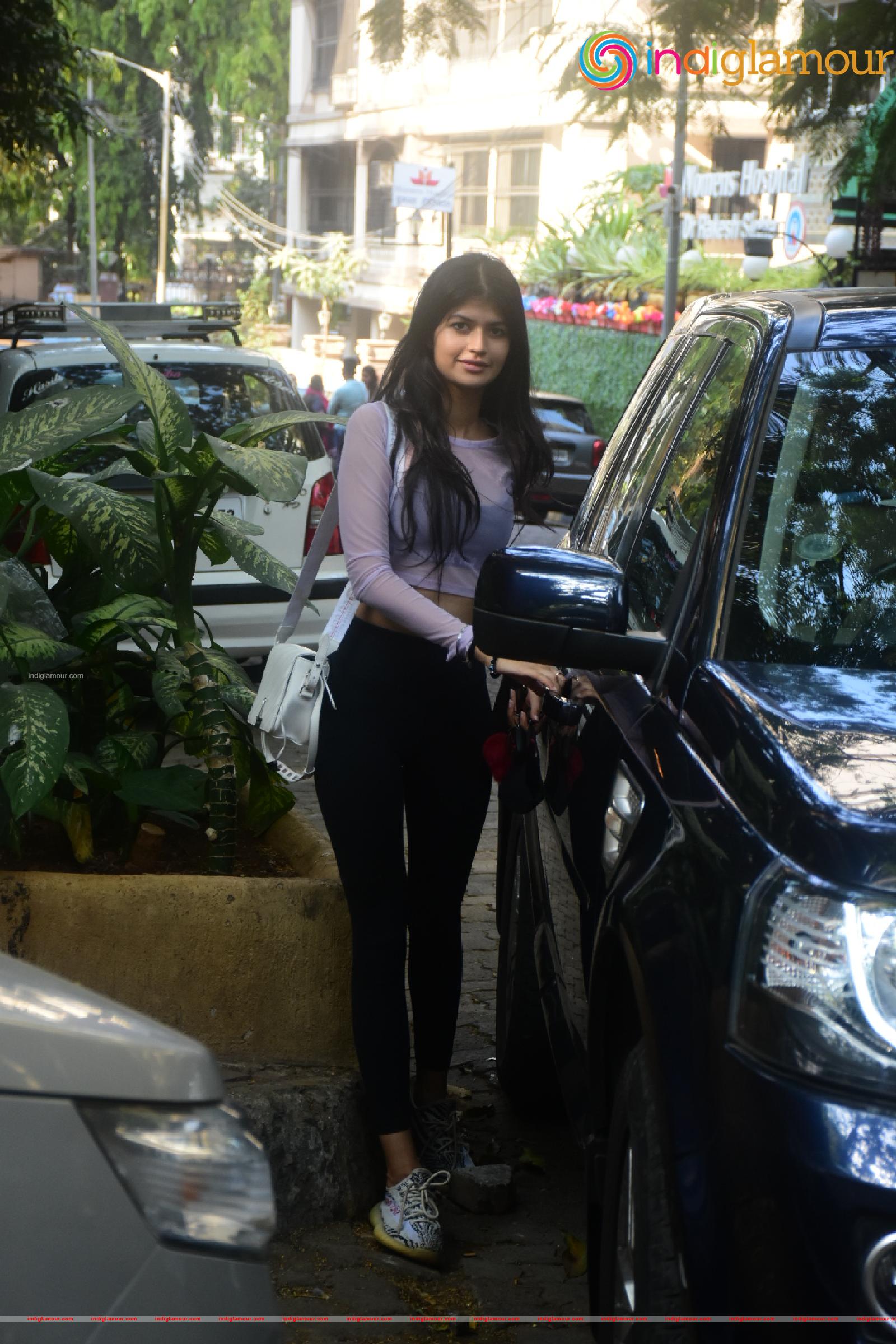 Anjini Dhawan Actress hd photo