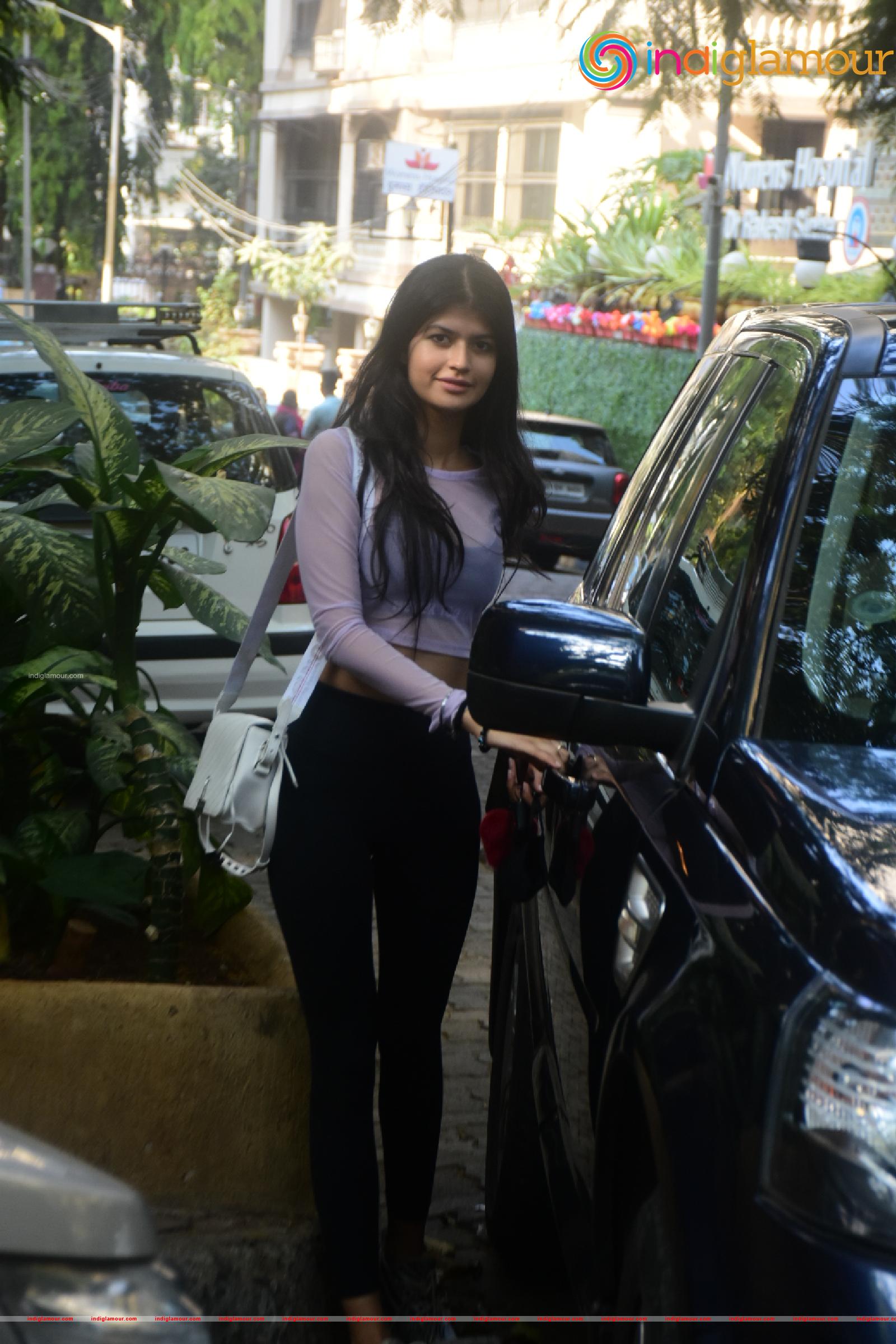 Anjini Dhawan Actress hd photo