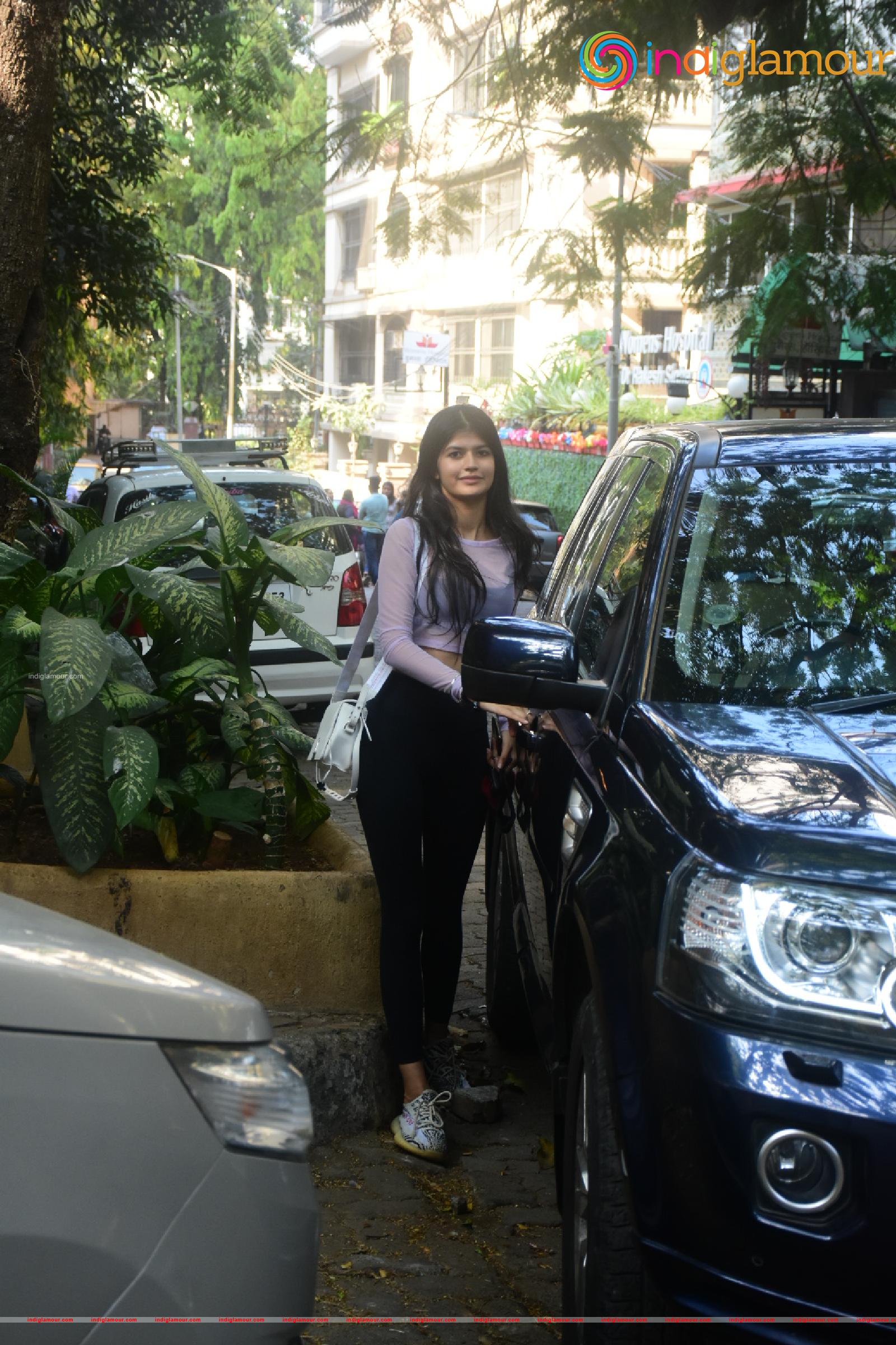 Anjini Dhawan Actress hd photo