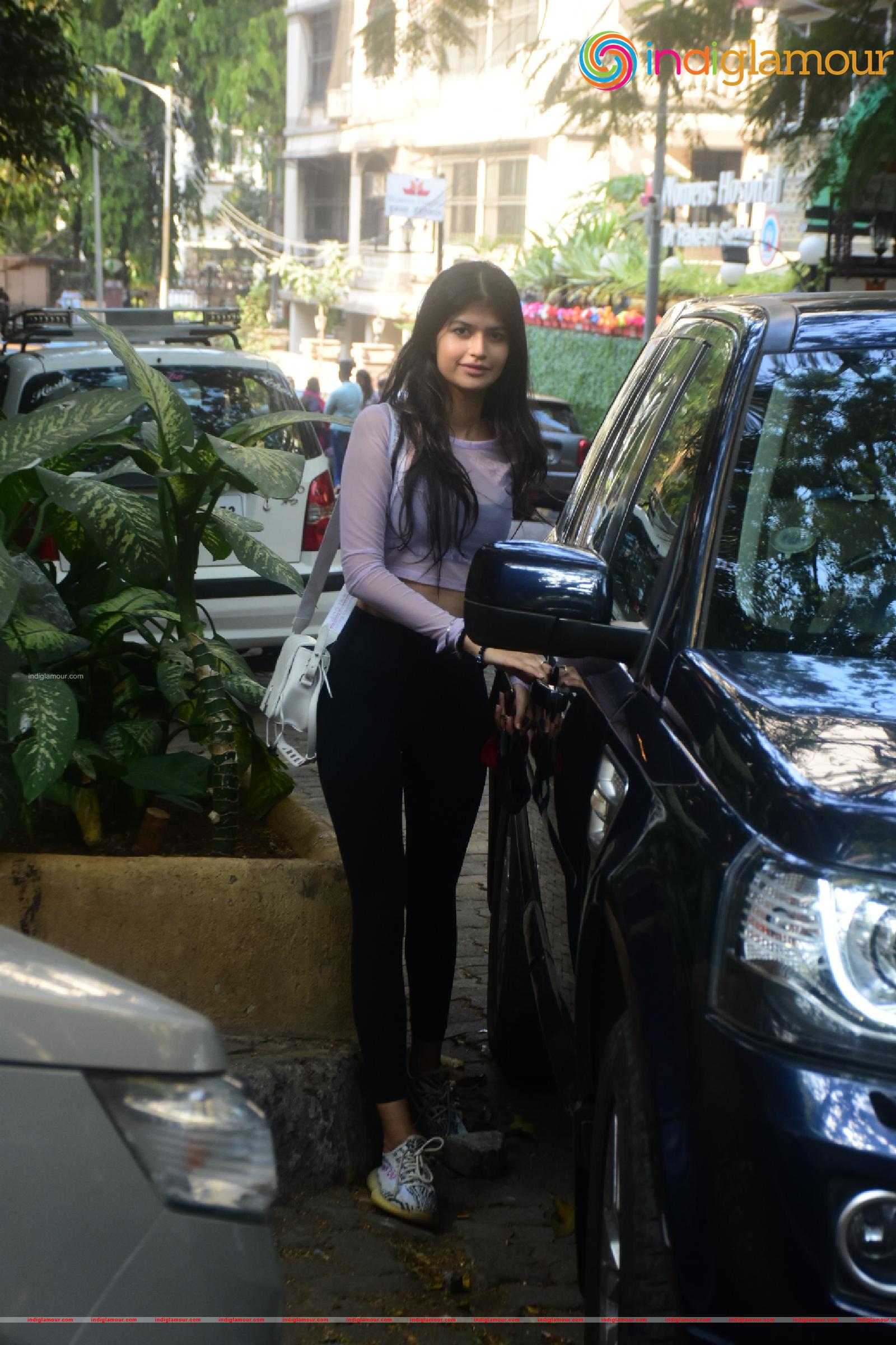 Anjini Dhawan Actress hd photo