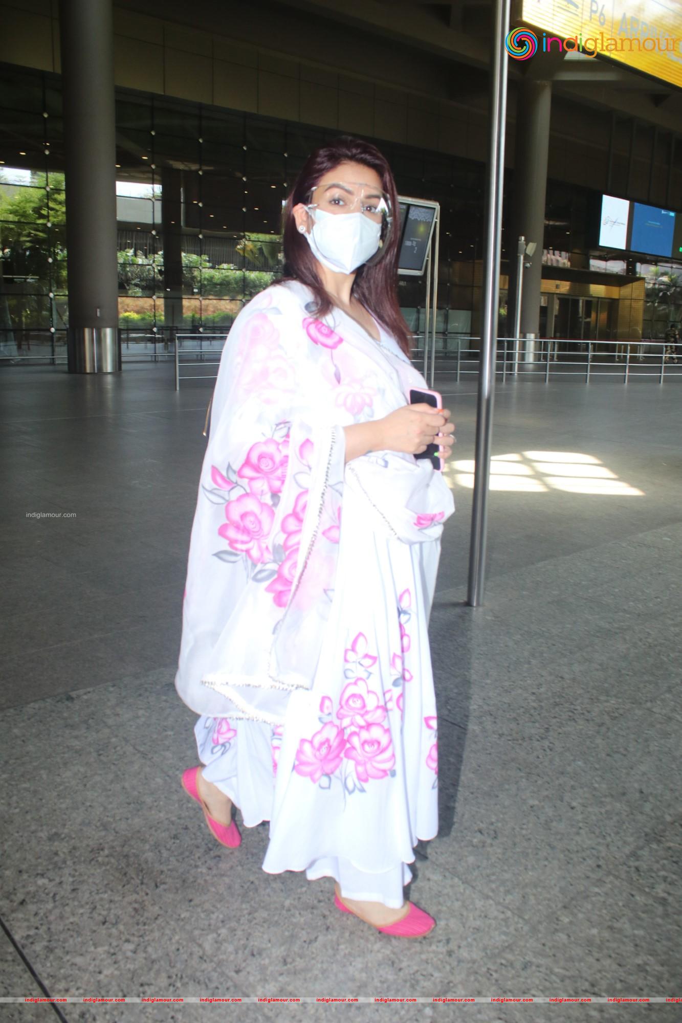 Akriti Kakar Actress hd photo