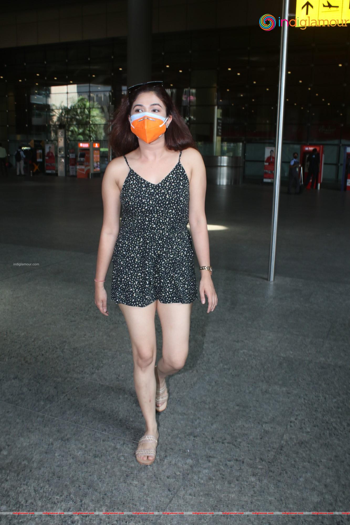 Ridhima Pandit Actress hd photo