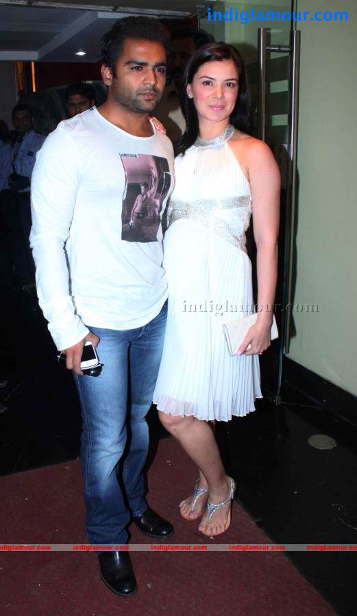 Mumbai Mirror Movie hd photo