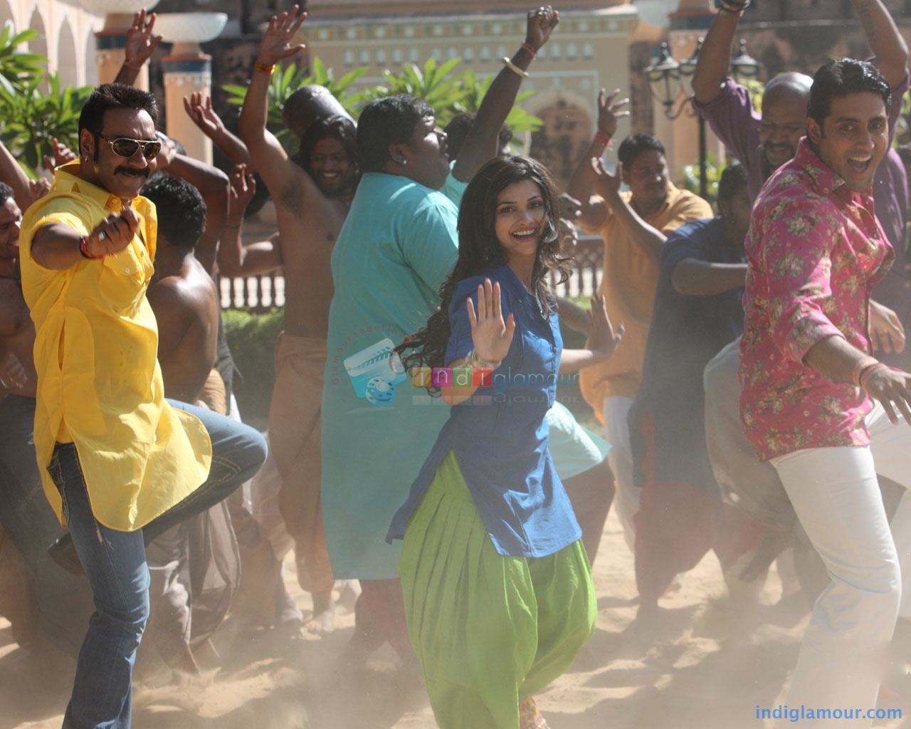 Bol Bachchan Movie hd photo