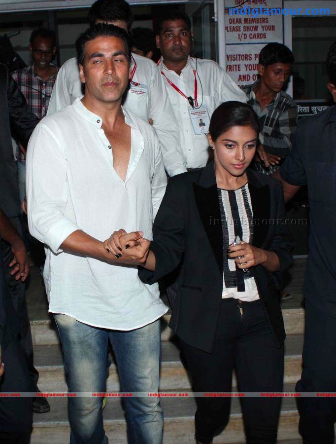 Khiladi 786 Movie hd photo