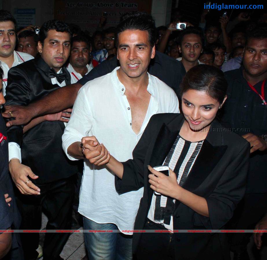 Khiladi 786 Movie hd photo