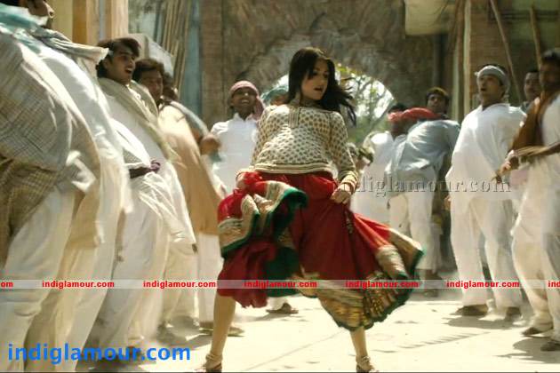 Matru Ki Bijlee KKa Mandola Movie hd photo