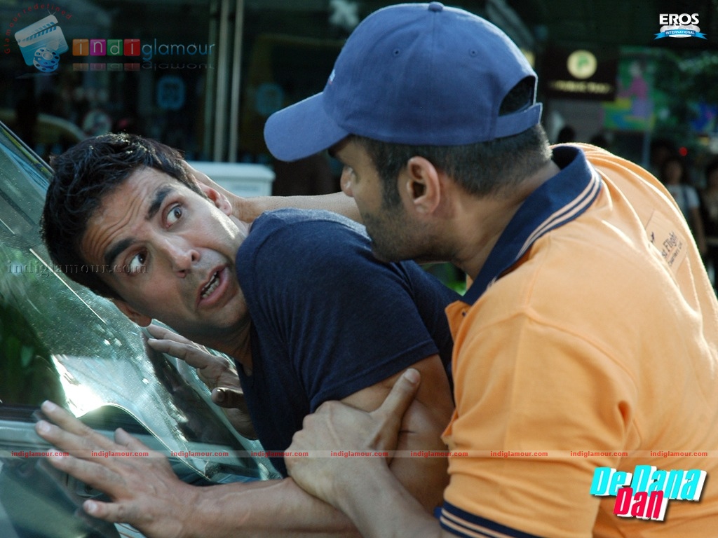 De Dana Dan Movie hd photo