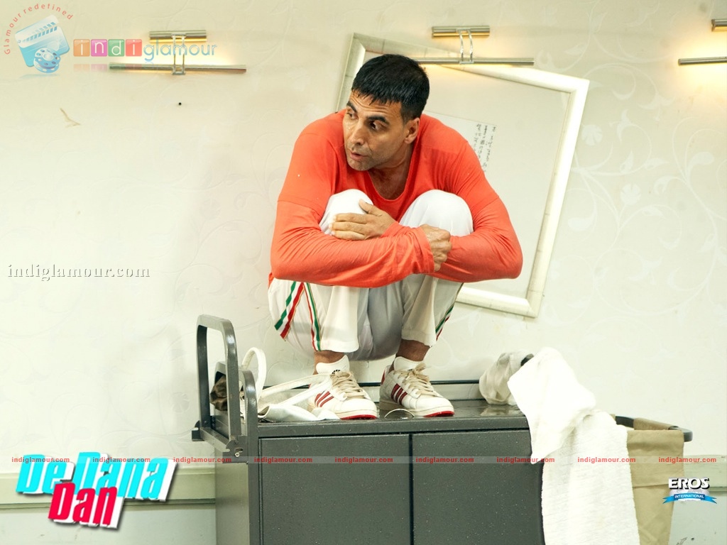 De Dana Dan Movie hd photo