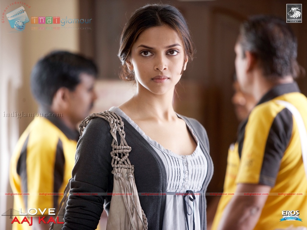 Love Aaj Kal Movie hd photo