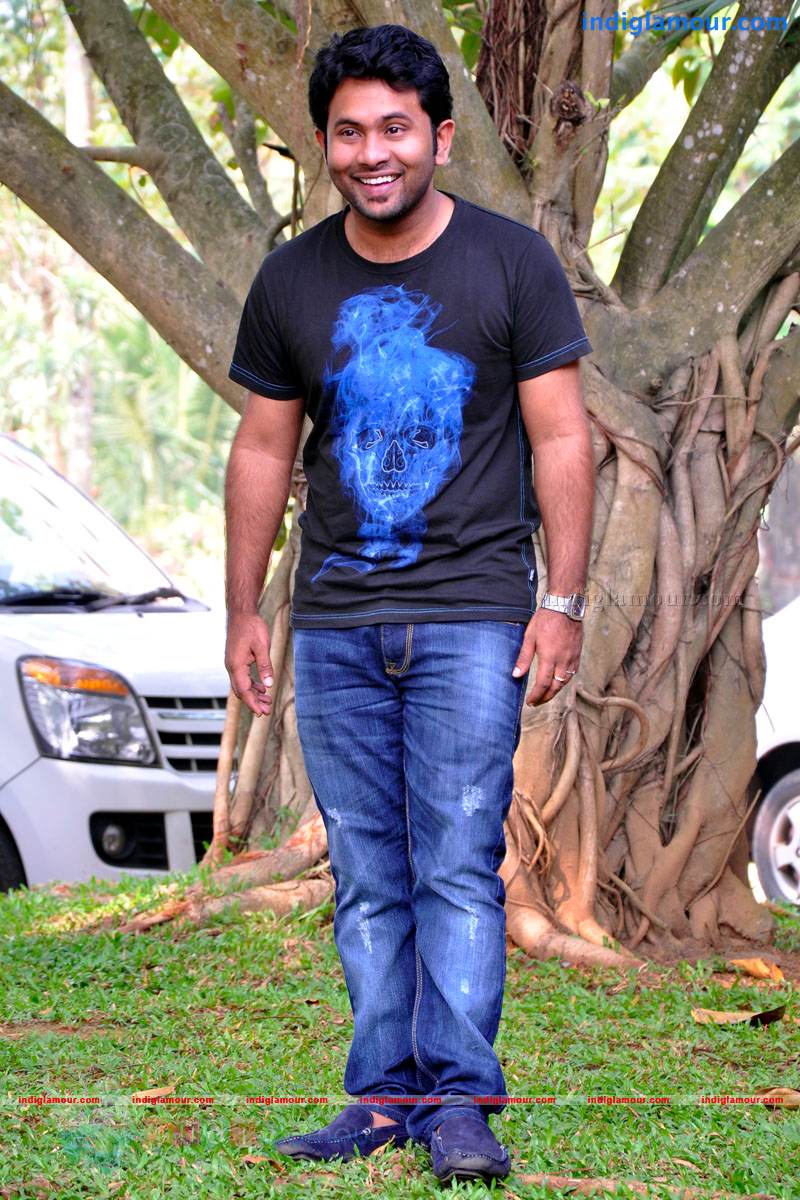 Aju Varghese Actor hd photo