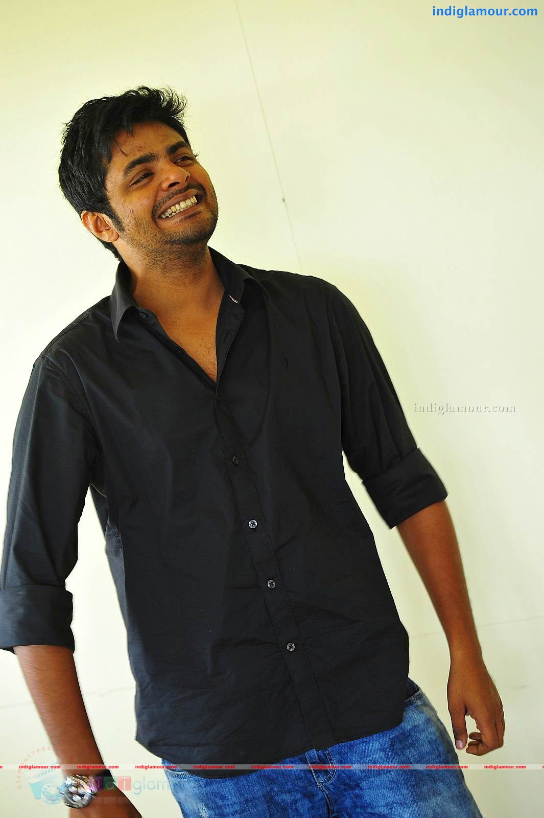 Maqbool Salmaan Actor hd photo