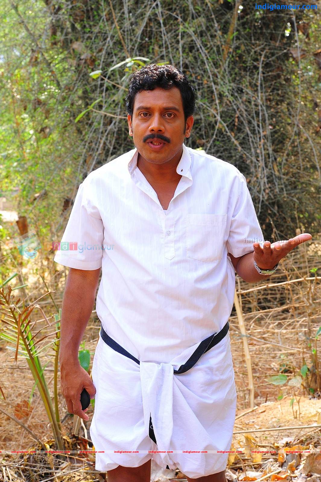 Manikandan Pattambi Actor hd photo