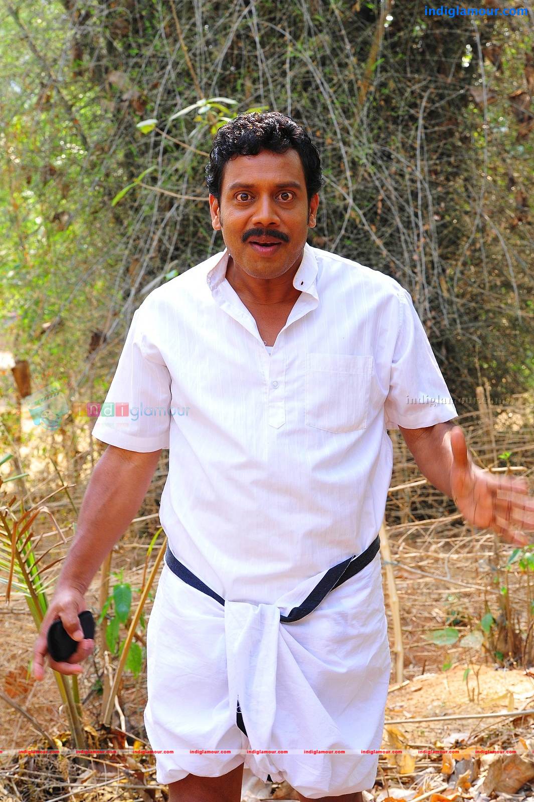 Manikandan Pattambi Actor hd photo
