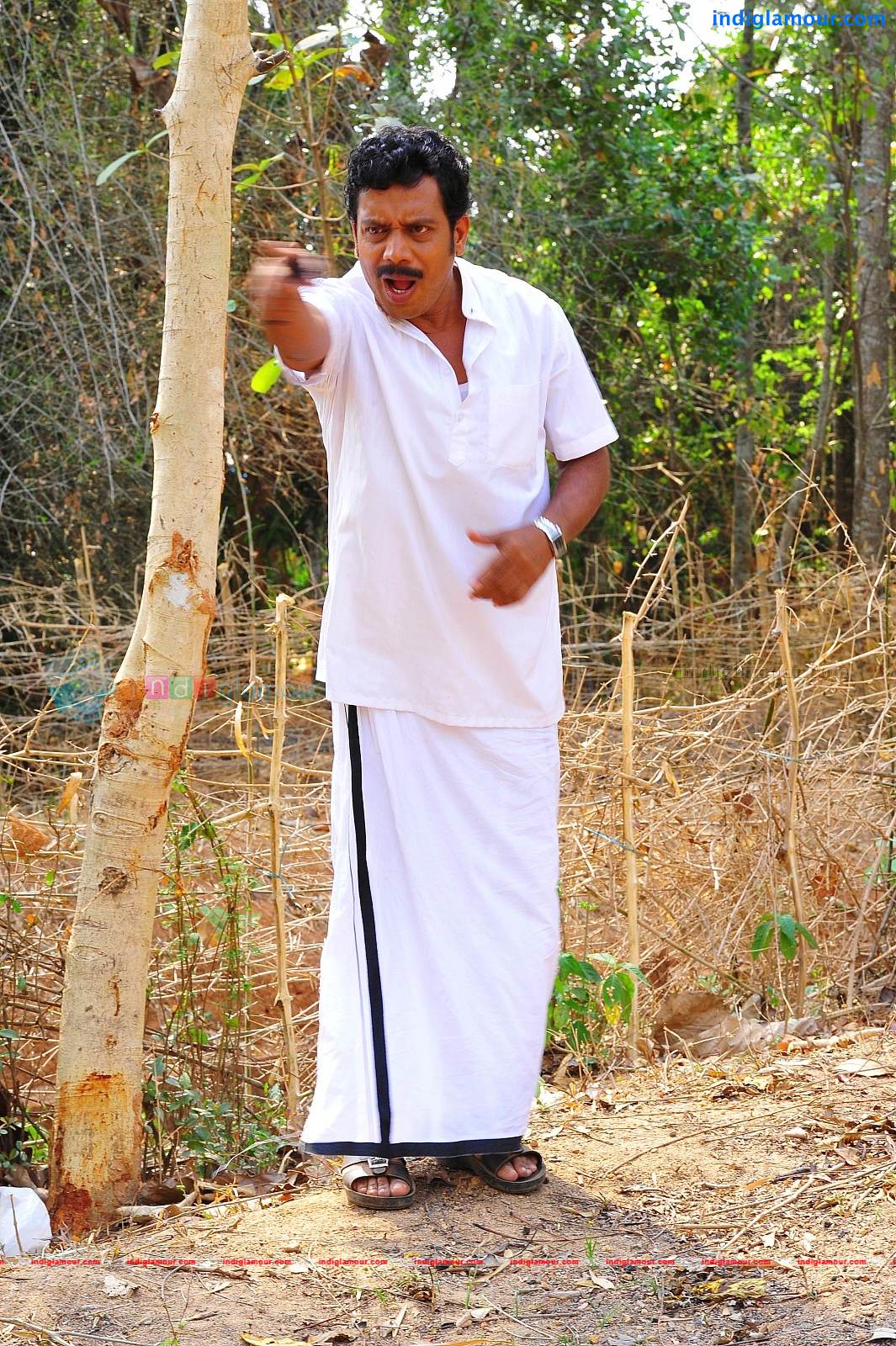Manikandan Pattambi Actor hd photo