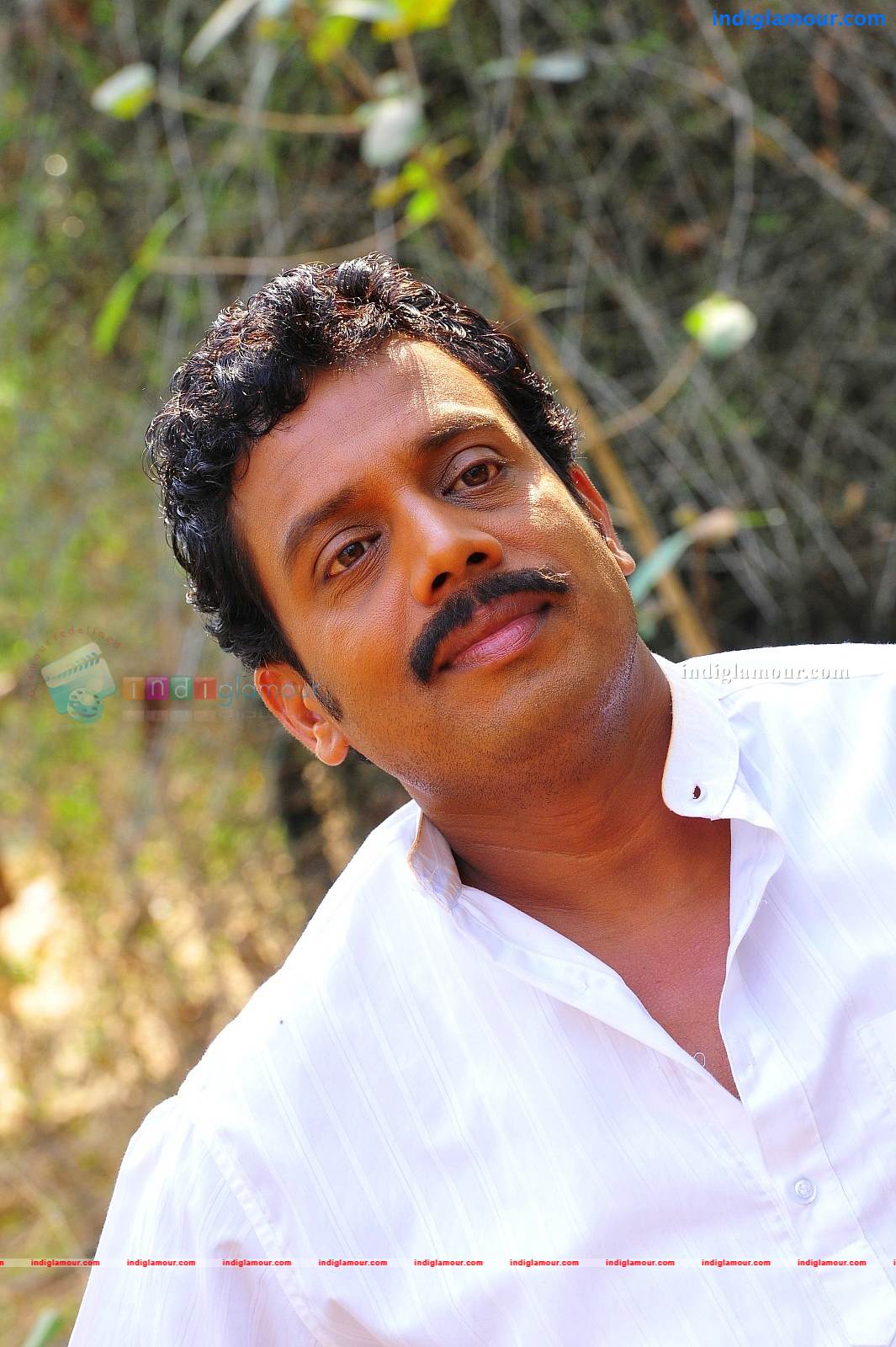 Manikandan Pattambi Actor hd photo