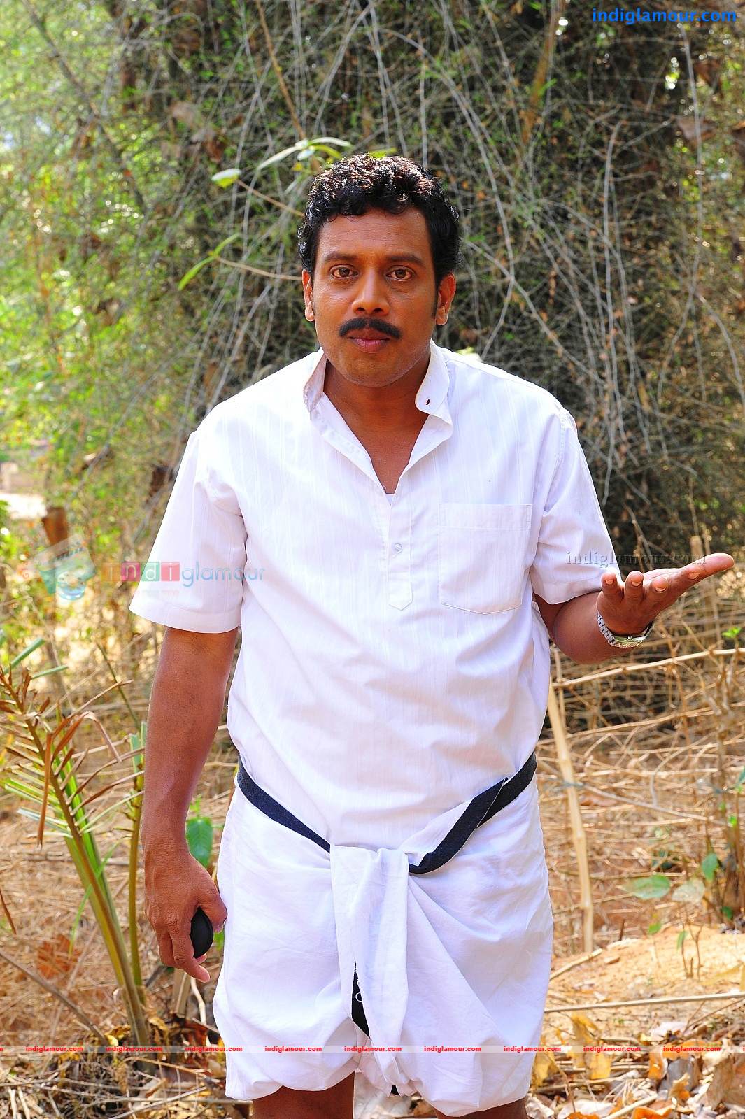 Manikandan Pattambi Actor hd photo