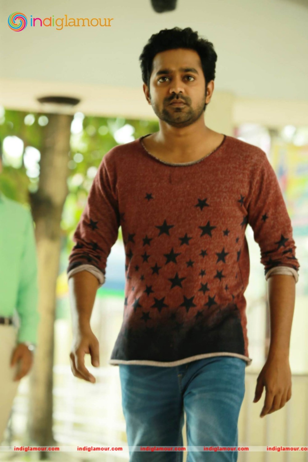 Asif Ali in Anuraga Karikkin Vellam Movie Photos Actor hd photo