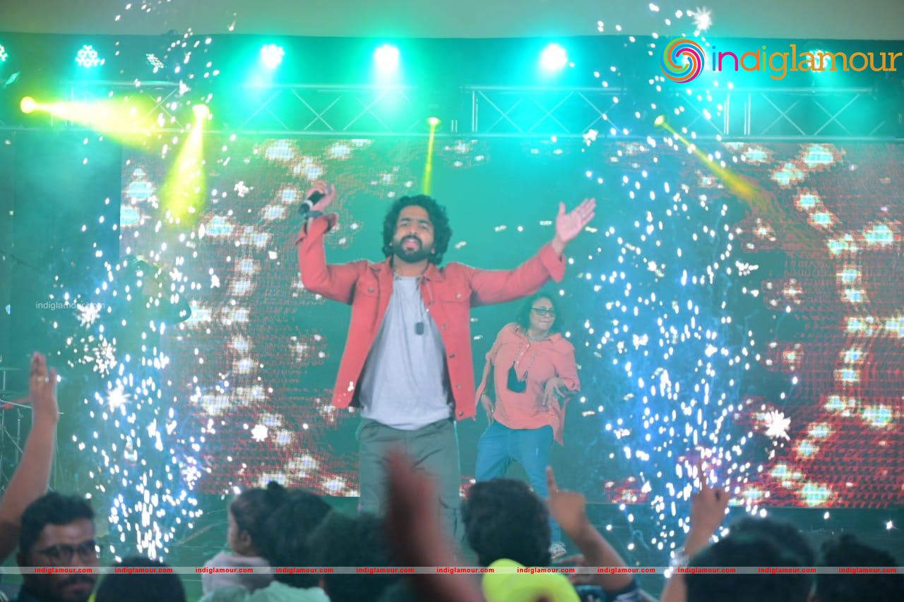 Siddharth Menon Actor hd photo