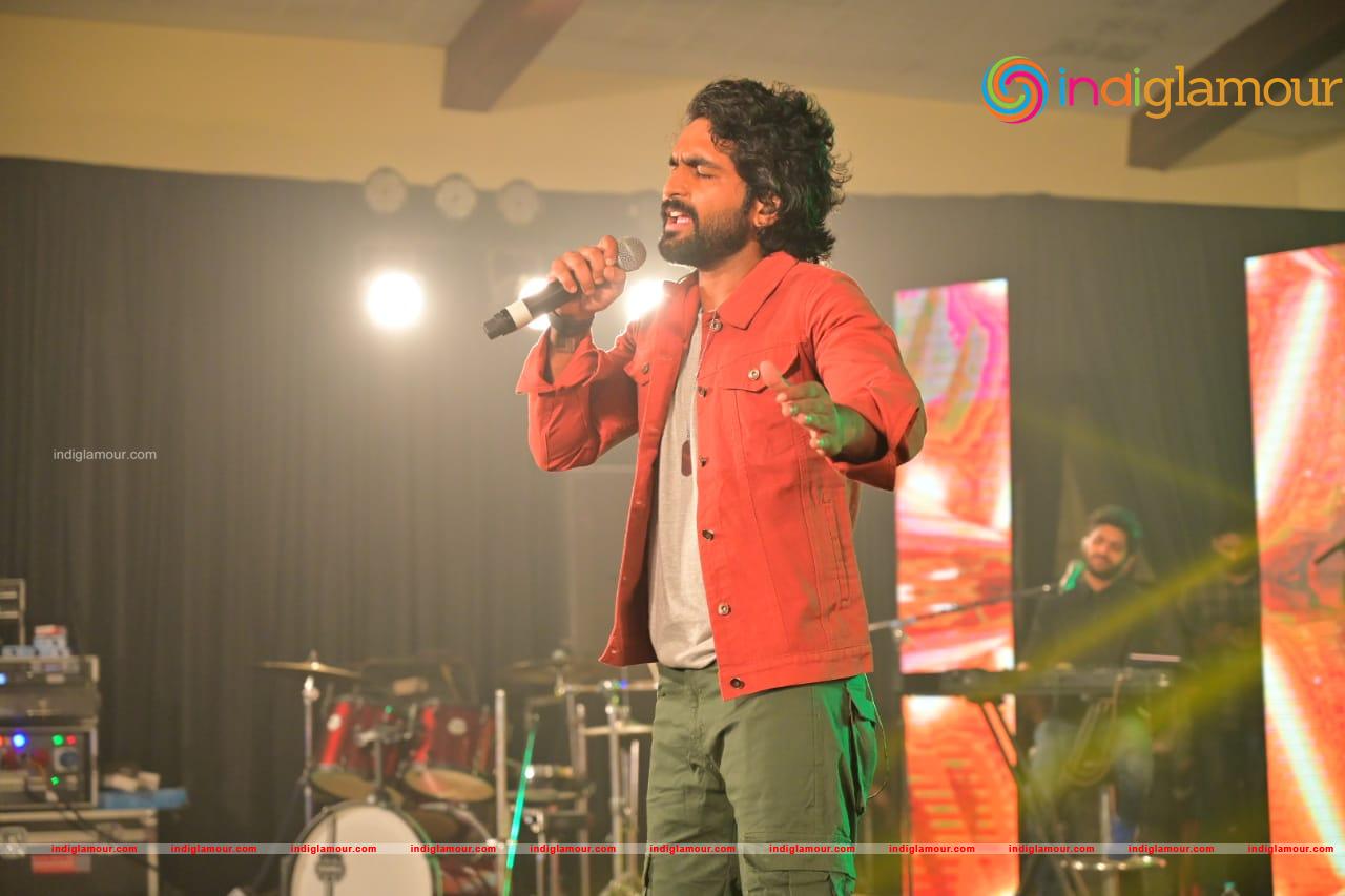 Siddharth Menon Actor hd photo