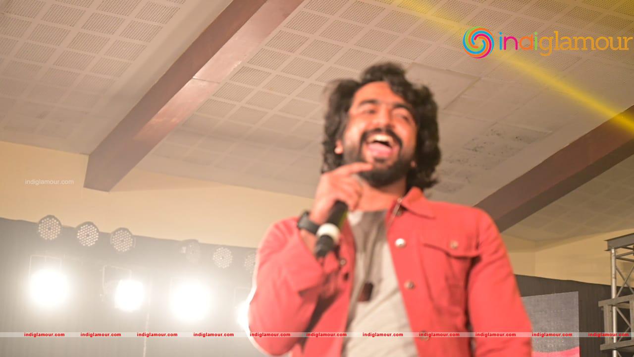 Siddharth Menon Actor hd photo