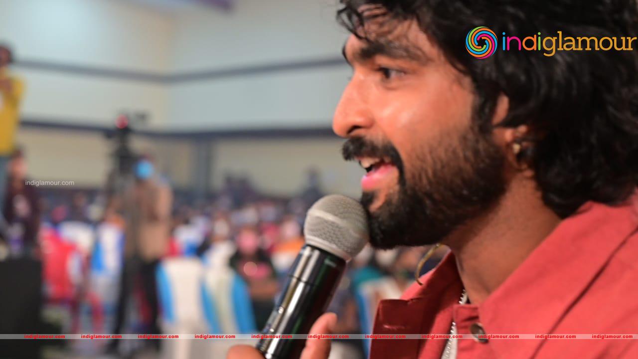 Siddharth Menon Actor hd photo