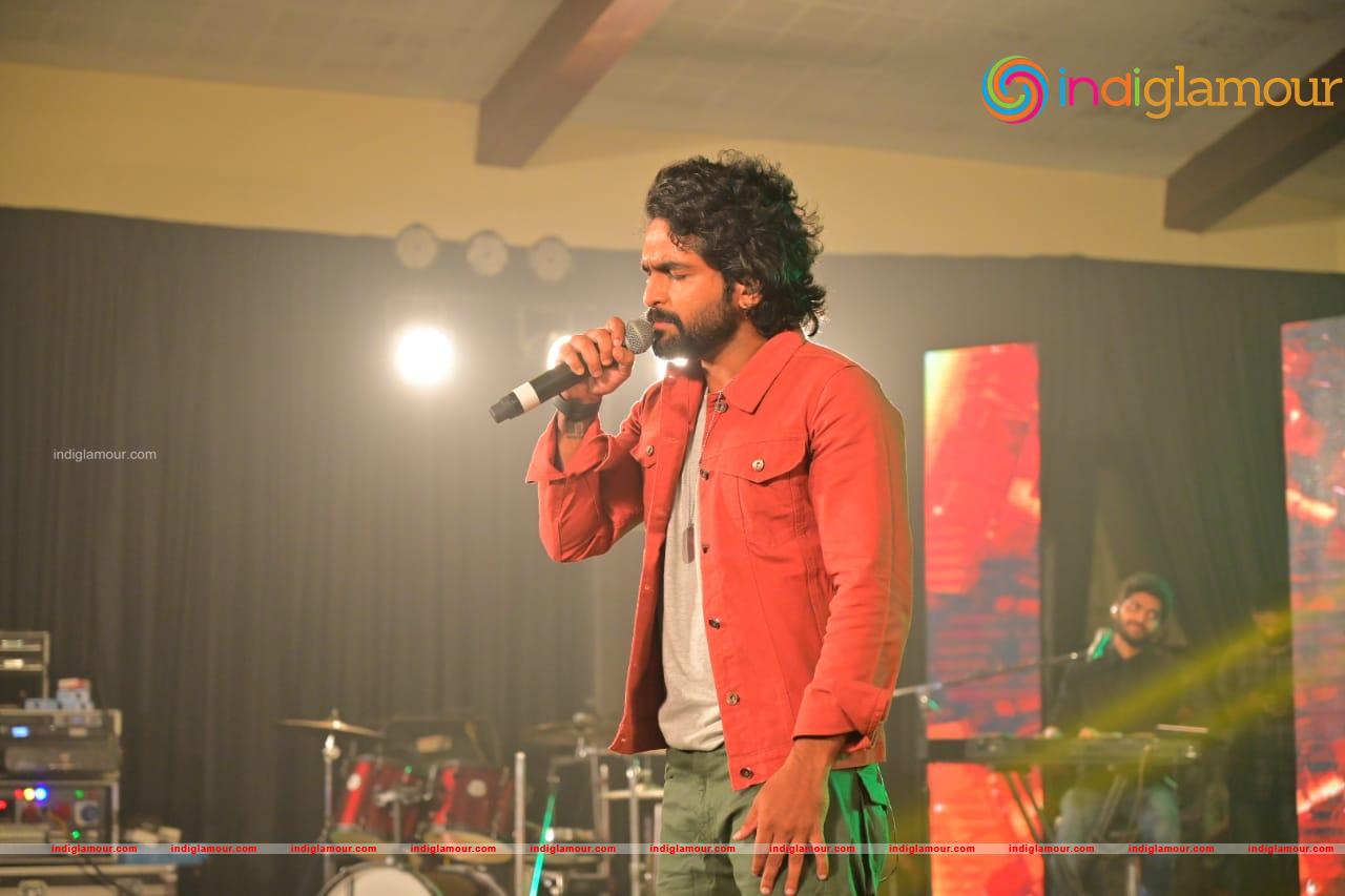 Siddharth Menon Actor hd photo