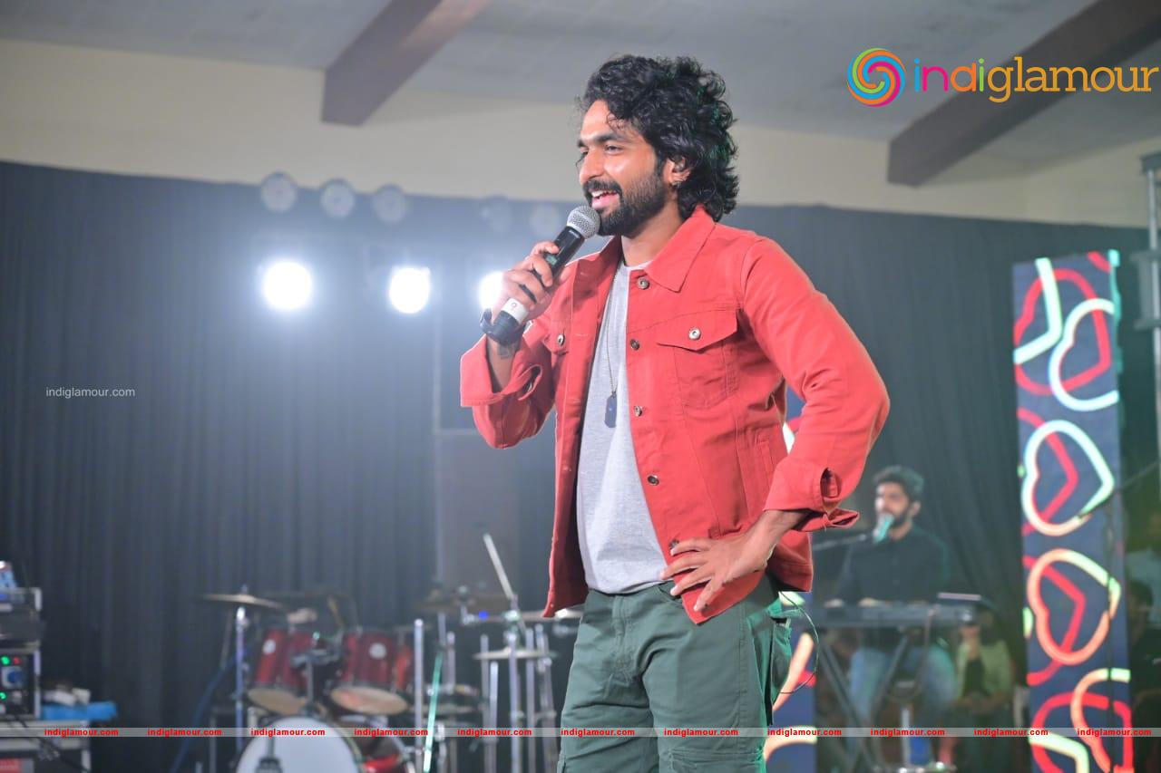 Siddharth Menon Actor hd photo