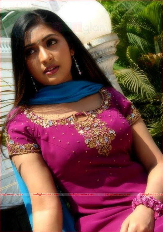 Navya Nair Actress HD photos,images,pics and  #35583