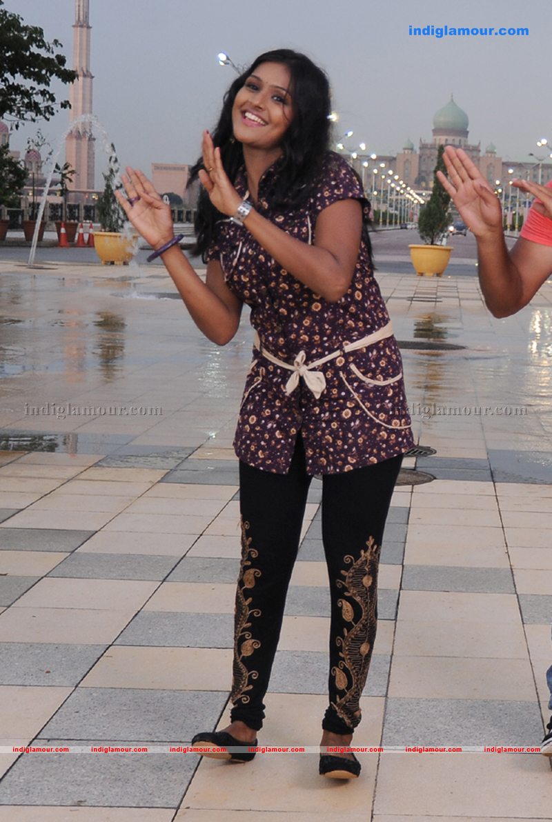 Remya Nambeesan Actress hd photo