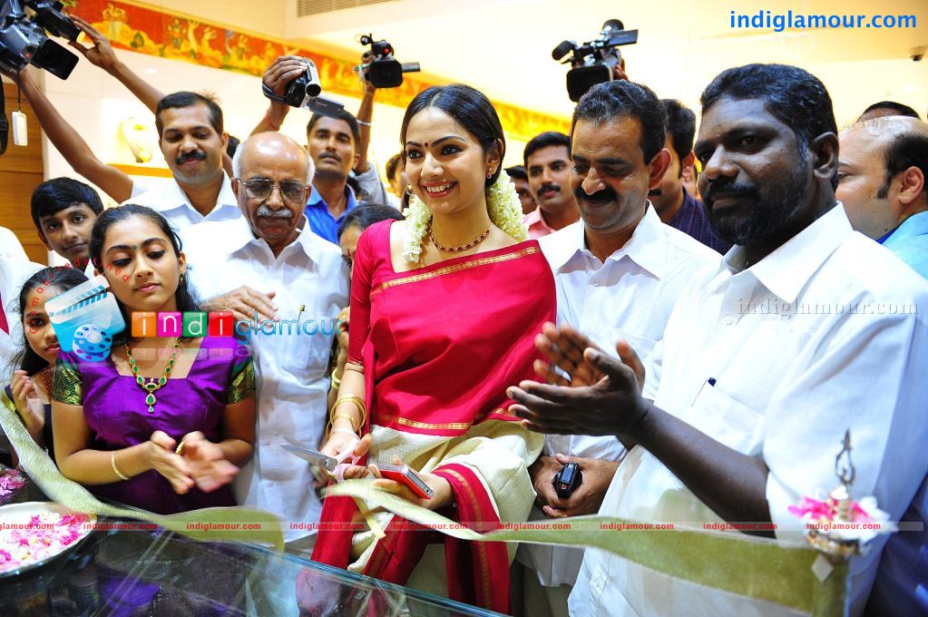 Samvritha Sunil Actress hd photo