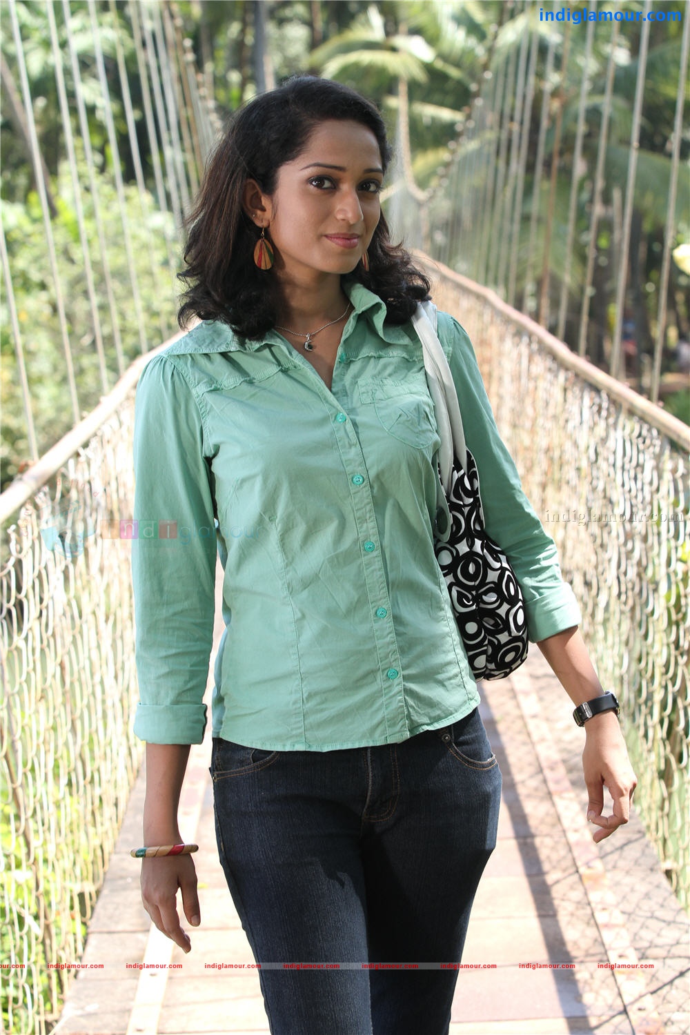 Indu Thampy Actress hd photo